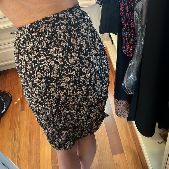 Pookie and Sebastian chiffon shirred skirt - Picture 3 of 5